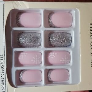 Pink with silver sparkles and snowflake press on nails